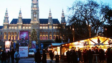 Рождественские ярмарки заработали в Вене